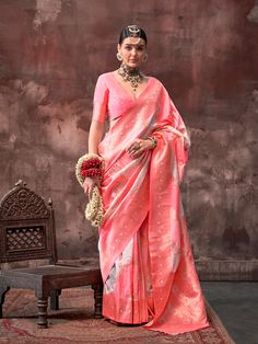 Drapping Saree, Handloom Weaving, Art Silk Sarees, Zari Work, Banarasi Saree, Organza Saree, Traditional Sarees, Party Wear Sarees, Banarasi Sarees