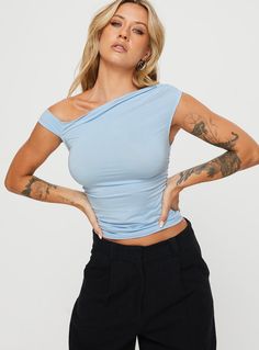 Beller Top Blue Aesthetic Tops, Casual Shirt Women, Crop Top Casual, Fleece Dress, Shirt Y2k, Outerwear Outfit, Solid Clothes, Casual Tank Tops, Tops Fall