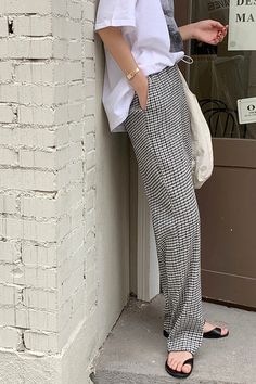 Elegant Plaid Wide Leg Long Pants – Tomscloth Casual Baggy Dress Pants For Fall, Baggy Casual Dress Pants For Work, Casual White Dress Pants With Pockets, Casual Non-stretch Full-length Dress Pants, Casual White Full Length Dress Pants, Casual Dress Pants For Fall, Ankle-length, Casual Ankle-length Dress Pants For Fall, Casual Workwear Trousers, Casual White High-waisted Dress Pants