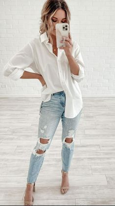 Everyday Outfits Summer, New Things, Mom Outfits, Work Attire, Classic Blue, Spring Summer Outfits, Outfits Casuales, Easy Wear, Spring Outfit