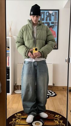 Aesthetic Baggy Outfit, Tims Outfits, Baggie Jeans Outfit, Outfit Inspirations For Teens, Baggy Jeans Outfit, Denim Skirt Outfits, Outfits Hombre, Cold Outfits, Street Fashion Men Streetwear