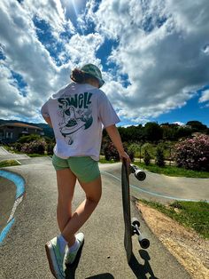 First drop of screen-printed t-shirts! "Urban swell", first illustration in a long series of screen-printed sapes On the theme of skateboarding, I wanted to illustrate our walks by the sea on a surfskate, looking for the sensations of surfing but on asphalt! This t-shirt is screen-printed by hand with water-based inks (more respectful for the planet and us) and the textile is 100% fair trade fair wear cotton :) Cheap Graphic Print T-shirt For Surfing, Cheap Sublimation Print T-shirt For Surfing, Cheap Graphic Print Shirt For Surfing, Skater Shorts, Beach Humor, Sea Nature, Photography Sunset, Trade Fair, Travel Summer