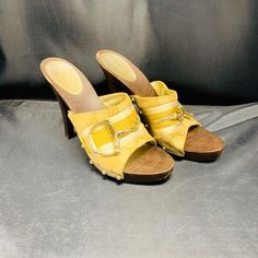 Chipped Heel, Worn Soles, Otherwise In Great Condition, Gently Used Description Wood And Canvas Sandals With Monogram And Gold Detail Size 8 Original Box And Accessories Not Included 6.28.21 Canvas Sandals, Wooden Sandals, Shoes Gucci, Gucci Shoes, Gold Details, Brown Gold, Women's Shoes Sandals, Shoes Sandals, Original Box