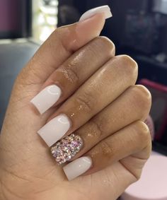 Acrylic Nails With Rhinestones Short, Nails For Medical Professionals, Short Nail Birthday Ideas, Short White Nails With Diamonds, Short Acrylic Nails Rhinestones, Short Acrylic Nails Birthday Set, Nails For A Dance, Short Nails With Bling, Cute Nails For Birthday Short