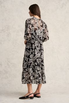 Our love-forever Printed Tiered Dress is back and now available in Coco Floral. This midi-length dress boasts a V neckline with ruffle detail, ¾ sleeve and beautiful gathered tiers. This is an eye-catching piece will soon be on high rotation in your wardrobe. Chic Midi Dress With 3/4 Sleeves And Ruffles, 3/4 Sleeve Ruffled Midi Dress For Brunch, 3/4 Sleeve Midi Dress With Ruffles For Brunch, Midi Dress With Ruffles And 3/4 Sleeves For Brunch, Latest Colour, Dress Home, Midi Length Dress, V Neckline, Tiered Dress