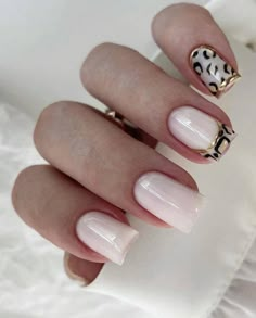 French Tip Shorties, French Tip Designs, Shorties Nails, Short Nail Ideas, Elegant Nail Art, Wow Nails, Grunge Nails, Short Nail, Pretty Nail Art Designs