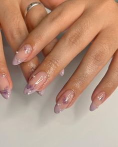 Pearl Nail Ideas, May Nails Ideas 2023, May Nails Ideas, Nails Ideas Almond, Almond Summer Nails, Nails Ideas 2023, Summer Nails Short, Pearl Nail, Summer Nails 2024