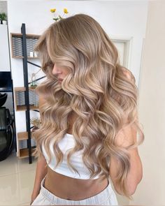 Light Brunette Hair, Beige Blonde Hair, Perfect Blonde Hair, Rambut Brunette, Beige Hair, Brown Hair Looks, Brown Hair Inspo