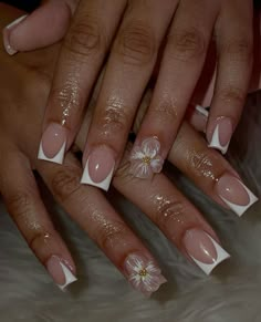 Bday Short Nails Ideas, 3d Gel Flower Nails Square, White Nail Designs Short Square, Flower On Nails Acrylic, Senior Portraits Nails, Short French Design Nails, Short Nails For Graduation, 3d Flower Nails Short Square, 3d Nail Designs Square