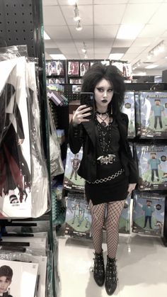 Rivethead Goth, Character Outfit Ideas, Goth People, Y2k Goth Outfits