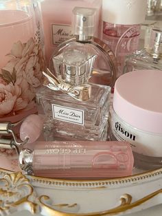 Moodboard Coquette, Coquette Makeup, Miss Dior Blooming Bouquet, Dior Girl, Dior Aesthetic, Inspiration Tattoos, Fancy Makeup, Perfume Lover, Pink Girly Things