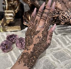 Floral mendhi design, delicate mendhi, mehendi, henna, designs, henna tattoo, flowers, detailed, design, beautiful henna design, simple henna, elegant Henna Designs For Right Hand, Henna On Both Hands, Henna Designs Hand Beautiful, Hanna Design, Eid 2024