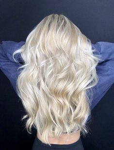 Blonde Hair Cool Tone, Vanilla Blonde, Hair Contouring, Hair Goal, Performance Hairstyles, Colored Hair Tips, Ice Blonde