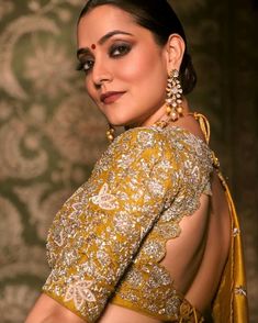 Blouse Designs High Neck, Jayanti Reddy, Latest Bridal Lehenga, Latest Blouse Designs Pattern, Fashionable Saree Blouse Designs, Blouse Design Images, Sari Blouse Designs, Maggam Work Blouse Designs