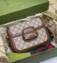 Designer Packaging, Gucci Belt Bag, Retro Handbags, Box Card, Mini Tote Bag, Crossbody Bag Women, Designer Crossbody Bags, Bvlgari Bags, Mini Shoulder Bag