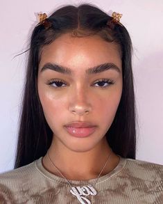 Makeup Acne, Work Makeup, Dewy Makeup, Amazing Makeup, Microblading Eyebrows, Instagram Baby, Beauty Standards, Summer Makeup, Makeup Makeup