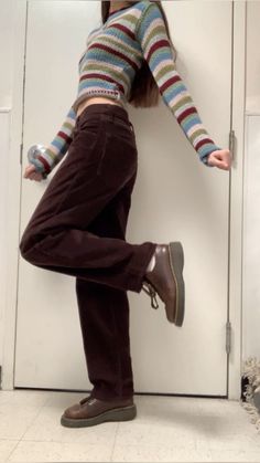 handmade striped sweater levis corduroy baggy dads vintage doc martens outfit inspo Fall Cosy Outfit, Green And Black Sweater Outfit, How To Style A Striped Sweater, 70s Detective Outfit, Autumn Outfits Warm Weather, Vintage Doc Martens Outfit, 90s Corduroy Outfit, 90s Fall Fashion Aesthetic, Fall Outfits With Pants