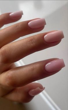 nails Simple Short Nails For School, Wedding Nails Classy Elegant, Acrylic Nails Natural Look Classy, Elegant Manicure Classy Natural Nails, Real Nails Aesthetic, Short Square Natural Nail Ideas, Short Nails August 2023, Kylie Jenner Square Nails, Simple Nail Ideas Neutral