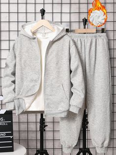 Gris Casual Collar   Liso  Embellished Elástico Ligero Solid Winter Sets With Pockets, Winter Tracksuit With Pockets, Gray Casual Winter Tracksuit, Winter Loungewear Sets, Cozy Long Sleeve Winter Tracksuit, Winter Cozy Long Sleeve Tracksuit, Gray Long Sleeve Winter Set, Casual Hooded Winter Set, Shein Kids