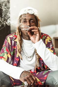 Lil Wayne Aesthetic, Wayne Aesthetic, Sweater Wallpaper, Lil Wayne Quotes, Lil Wayne News, Rapper Lil Wayne, Honey Suckle, Damian Marley, Rick And Morty Poster