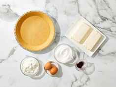 Easy Sour Cream Cheesecake Recipe Shortbread Pie Crust, Chili Healthy, Sour Cream Cheesecake, Turkey Chili Healthy, Fruit Pie Filling, Cream Cheesecake, Protein Nutrition, Fruit Pie, Turkey Chili