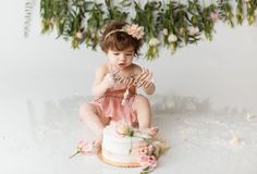 Topper Name, Cake Photoshoot, Smash Cake Topper, Baby Shower Wreath, Name Cake Topper, 1st Birthday Photoshoot, First Birthday Pictures, First Birthday Cake Topper, Name Cake