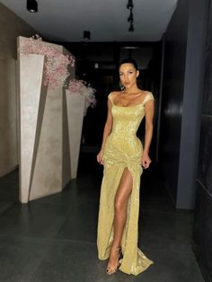 Gold Sleeveless Party Gown, Gold Sleeveless Sequin Dress For Gala, Gold Sleeveless Gown For Banquet, Sleeveless Gold Gown For Banquet, Glamorous Sleeveless Gown For Banquet, Elegant Sleeveless Sequin Dress For Banquet, Sleeveless Gown For Banquet Gala, Sleeveless Gown For Gala Banquet, Fitted Sleeveless Sequin Dress For Banquet