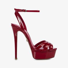 Red patent leather sandal Le Silla: unique creations for women who love to wear luxury and elegant footwear on every occasion. Come and discover them in the boutique. Very High Heels, Crystal Sandals, Jeweled Sandals, Heels Classy, Cream Shoes, Leather Platform Sandals, The Boutique, Platform Ankle Boots, Pole Dance