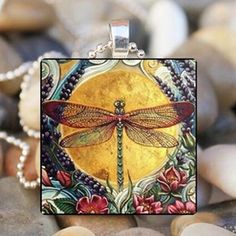 Drawing Dragonfly, Street Style Necklace, Insect Pattern, Vintage Street Style, Dragonfly Insect, Vintage Dragonfly, Blue Dragonfly, Square Necklace, Yellow Jewelry