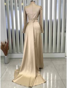 A-Line Evening Gown Champagne Christmas Elegant Dress Formal Sweep / Brush Train Long Sleeve High Neck Satin with Glitter Pleats Ruched Champagne Christmas, Christmas Elegant, Occasion Dresses Wedding Guest, Gold Evening Dresses, Dresses Formal Elegant, Dresses Quinceanera, Evening Dresses Cocktail, فستان سهرة, Dress Formal