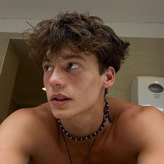 Brown Hair And Freckles, Wes Bennett, Brown Hair Boy, Surfer Hair, Lynn Painter, Better Than The Movies, Brown Curly Hair