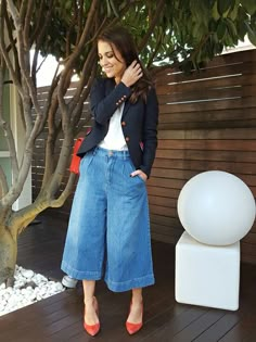 Culottes Outfit, Culotte Style, Looks Street Style, Curvy Outfits, Wide Leg Denim, Wish List, Spring Summer Outfits, Look Chic