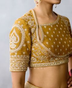 Lehenga Blouse Embroidery Designs, Yellow Ethnic Outfit, Lengha Blouse Designs Back, Yellow Blouse Work Designs, Blouse Neck Ideas, Bride Blouse Designs Bridal, Modest Blouse Designs, Lehenga Blouse Ideas, Neck Designs For Tops