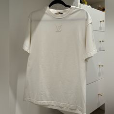 Brand New Condition Size Medium Authentic Louis Vuitton Shirts, Tshirt Colors, Limited Time, Color White, Tee Shirts, Louis Vuitton, Mens Shirts, Size Medium, Brand New