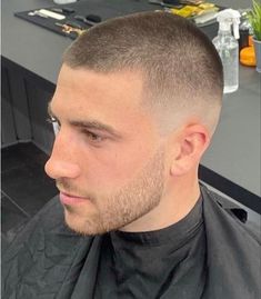 Bad Hairline, Buzz Cut With Beard, Buzz Cut For Men, Bald Haircut, Buzz Cut Styles, Very Short Hair Men, Taper Fade Short Hair, Buzz Haircut, Fade Haircut Styles