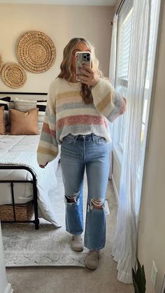 Dutch Pastel Outfits, Pastel Striped Sweater, Ways To Style Boston Clogs, Outfit Ideas Early Spring, Cute Outfit Ideas Preppy, Sleeves Under Shirt Outfit, Cute Sweaters Outfits, Teacher Outfits Preppy, Jeans And A Sweater Outfit