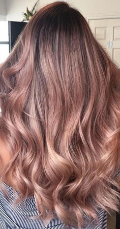 Brown And Rose Gold Hair Balayage, Brown And Rose Gold Balayage, Rose Gold Pink Balayage, Spring Light Brown Hair Color, Rose Brown Hair Balayage, Rose Gold Brown Balayage, Rose Brown Hair Color Balayage, Rose Brown Balayage Brunettes, Balayage Hair Pink Rose Gold