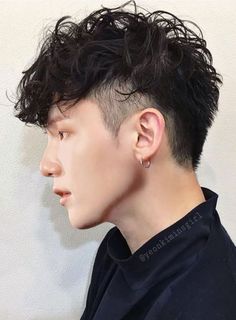 Mens Haircuts Short Hair, Men Haircut Curly Hair, Mullet Haircut, Asian Men Hairstyle, Mens Hairstyles Thick Hair, Wavy Hair Men, Asian Man, Faded Hair, Hair Inspiration Short