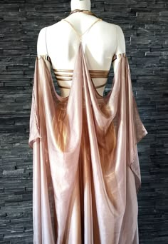 Gold Godess Dresses, White And Gold Aesthetic Outfit, Asteria Goddess Costume, Aphrodite Dress Goddesses, Plus Size Goddess Dress, Star Goddess Outfit, Hecate Goddess Outfit, Artemis Dress Greek Gods, Golden Goddess Dress