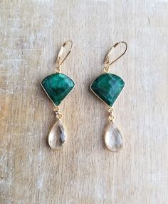 Green Teardrop Earrings With Gemstone Accents, Teardrop Earrings Gold, Quartz Gemstones, Earrings Teardrop, Earrings Colorful, Quartz Earrings, Emerald Gemstone, Green Emerald, Teardrop Earrings