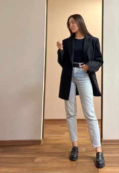 Business Casual Outfits Chunky Loafers, Women’s Loafers Work Outfit, Md Outfit Women, Chunky Loafers Business Casual, Business Outfits Jeans, Teacher Loafer Outfit, Business Professional Outfits Loafers, Outfit Ideas Winter Work Business Casual, Black Converse Work Outfit