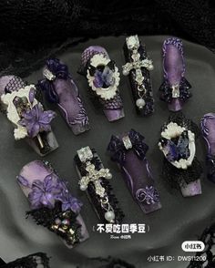 💜✨💅 #purpleNails #CoffinNailDesign #ElegantManicure #NailArt #punknail #darkpurple #halloweennail #halloween #gothicnail #nailart  source from Red Note Book  • Artist 不爱吃四季豆 Angel Nails, Elegant Manicure, Ombre Acrylic Nails, Soft Nails