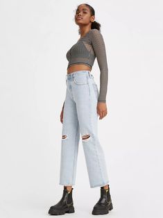 We took your favorite high rise and updated it with a classic straight leg. It's got just enough stretch, so it'll hug and flatter your figure while keeping you comfortable throughout your day. A versatile fit with a flattering high-rise Finished with a classic straight leg Cut from stretchy denim, these everyday jeans create a sleek base for any outfit Hits at the ankle How it Fits Slim through your hip and thigh Super high rise: 12.125" Straight leg Composition & Care 100% cotton Heavyweight d Levis Ribcage Straight, Levi's Ribcage, Ribcage Jeans, Levis Outfit, Levis Ribcage, Lifestyle Trends, Levis Women, Rib Cage, Straight Jeans