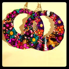 These Retro Purple Metal Flower Earrings Will Go With A Variety Of Styles & They Make A Nice Addition To Your Earring Collection. Adjustable Multicolor Earrings With Flower Charm, Adjustable Multicolor Flower Charm Earrings, Multicolor Nickel-free Flower Earrings, Nickel-free Multicolor Flower Earrings, Floral Print Flower Jewelry For Parties, Multicolor Flower-shaped Jewelry With Floral Print, Multicolor Floral Print Flower Shaped Jewelry, Bohemian Multicolor Floral Print Earrings, Multicolor Floral Print Flower-shaped Jewelry