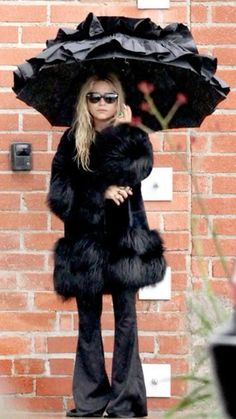 Kei Visual, Looks Style, Fur Jacket, Style Icons, Fur Coat, Winter Fashion, Casual Fashion, Outfit Inspirations