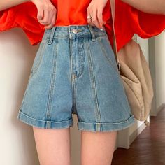 Loose Casual Roll Up Denim Shorts Jeans Baby Tees Y2k, Trendy Denim, Fashion Bottoms, Y2k Baby Tee, Y2k Aesthetic Outfits, Vintage Shorts, Vintage Summer, Aesthetic Outfits, Online Shopping Clothes