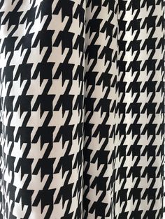 the black and white pattern on this dress is very unusual