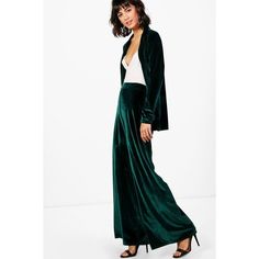 Boohoo Freya Velvet Wide Leg Trouser ($36) ❤ liked on Polyvore featuring pants, sport pants, basic white t shirt, palazzo pants, palazzo trousers and velvet trousers Fall Clothing Essentials, Look Magazine, Woman Suit Fashion, Abaya Fashion, Christmas Fashion, Suit Fashion, Sheer Dress, Palazzo Pants