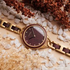 Geranium (Amaranth/Amaranth) Amazing Watches, Amaranth, Beautiful Watches, Geraniums, Simply Beautiful, Cool Watches, Everyday Life, Gold