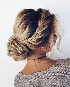 Cute Wedding Hairstyles, Elegant Wedding Hair, Up Dos For Medium Hair, Low Bun, Hair Up Styles, Wedding Hairstyles Updo, Fancy Hairstyles, Short Hair Updo, Prom Hairstyles